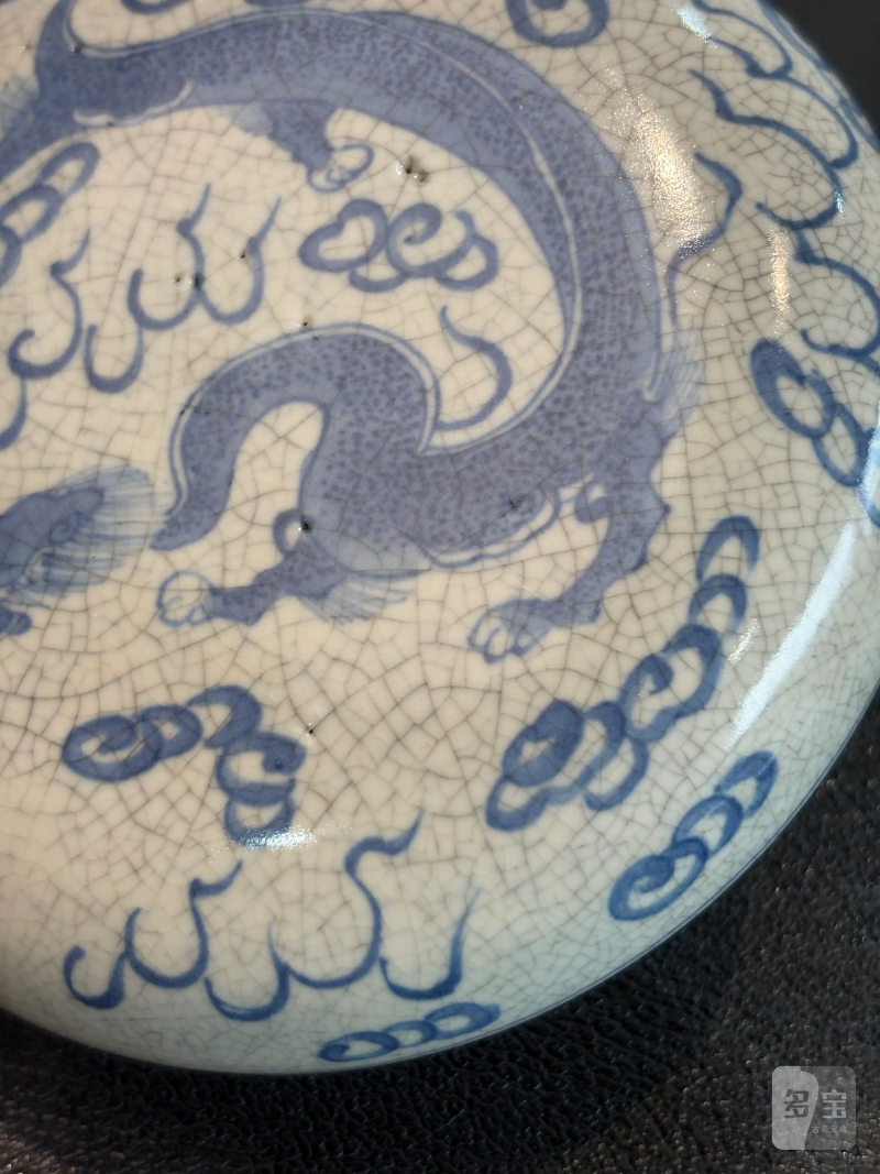 清晚期 浆胎青花云龙纹印泥盒 - 图14